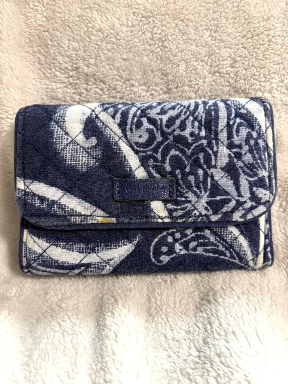 Vera Bradley Navy Blue Paisley White Floral RFID Wallet Wristlet Organizer